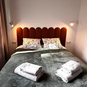  Apartament Srodmiescie Pl. Zbawiciela